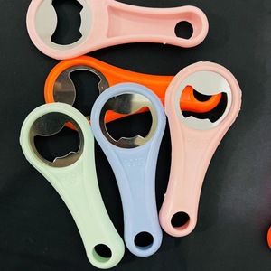 Abridor de botellas simple de acero inoxidable, abridor de botellas de cerveza, abridor de botellas de plástico creativo. - Product Image 3