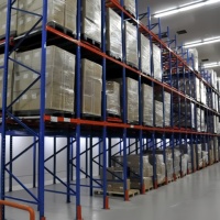 Système de rayonnage à pousseur en acier pour entrepôt frigorifique, capacité 1000 kg, équipement de transport et de stockage