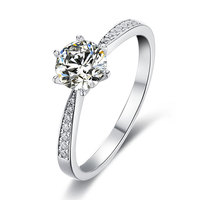 Fabricant de bijoux, bague en argent 925 avec moissanite ronde, sertie à griffes, plaquée rhodium, argent sterling 925