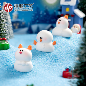 Adorable poupée bonhomme de neige de Noël en résine, mini-ornement, décoration intérieure, accessoire pour maison de poupée - Product Image 4