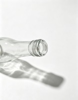 Bouteille de spiritueux classique en verre transparent, 500ml, 700ml, 750ml, avec bouchon à vis, pour whisky, vodka, brandy, spiritueux – Offre Spéciale