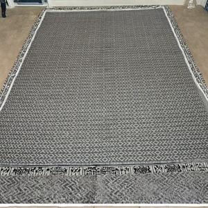 Custom Logo Large Thick Cotton Reversible Medium Pile Floral Area Rugs and Carpets Kilim Style Woven for Living Room Bedrooms - Product Image 3