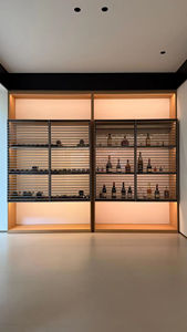 ตู้เก็บไวน์ดีไซน์ทันสมัยพร้อมช่องระบายอากาศสำหรับเก็บไวน์และตกแต่งบ้าน - Product Image 6