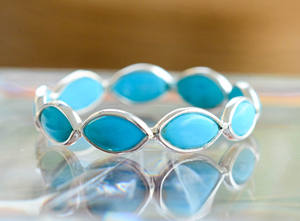 Anillo de eternidad Azure Horizon Marquise Turquoise con plata de ley 925, estilo moderno, en venta. - Product Image 5