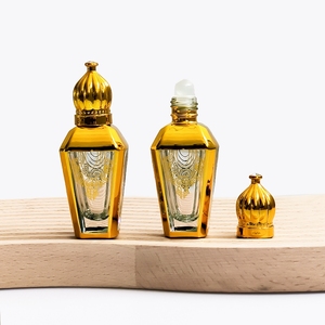 Thiết kế mới sang trọng 12 <span class=keywords><strong>ml</strong></span> vàng Arabic attar chai thủy tinh cuộn trên chai nước hoa với con lăn thủy tinh và nhãn dán thủy tinh - Product Image 3
