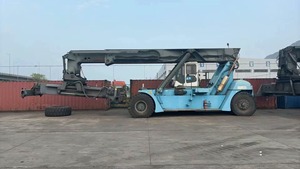 รถยกตู้คอนเทนเนอร์ Kalmar Fantuzzi Konecrane 45 ตัน พร้อมระบบ PLC ชิ้นส่วนหลัก เครื่องยนต์ดีเซล ขับเคลื่อน 4 ล้อ สำหรับงานขนถ่ายตู้คอนเทนเนอร์ในท่าเรือ - Product Image 4