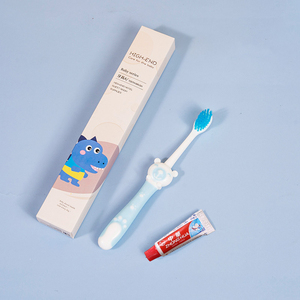 Cepillos <span class=keywords><strong>de</strong></span> dientes personalizados con logotipo OEM seguridad colorido y encantador niños Manual chico cepillo <span class=keywords><strong>de</strong></span> dientes dibujos animados viaje cepillo <span class=keywords><strong>de</strong></span> dientes para niños - Product Image 2