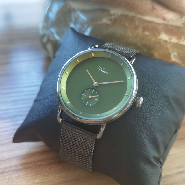 Virtue Couple Simple Custom Logo Stainless Steel Unisex Vintage Wrist Watch Luxury Women Quartz Watches