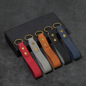 พวงกุญแจหนังขายส่ง อุปกรณ์เสริมพวงกุญแจ สายคล้องโลหะหรูหรา พวงกุญแจหนังพร้อมโลโก้แบรนด์ตามสั่ง - Product Image 3