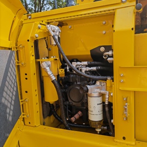 Excavatrice sur chenilles d'occasion Komatsu PC120, moteur Komatsu, soupapes Kawasaki, capacité de la benne, pompe à engrenages, roulement - Product Image 6