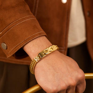 Bracciale di Lusso Personalizzato di Alta Qualità a Doppia Catena Placcato Oro a Forma di 8 in Acciaio Inossidabile Impermeabile per Uomo - Product Image 5