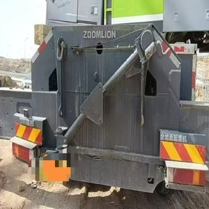 Grúa móvil usada Zoomlion de 130 toneladas, año 2020, maquinaria de construcción en buen estado. - Product Image 6