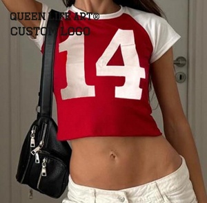 Trazos Verdes. Camiseta de Mujer Más Moderna de 2021, Diseño de Cuello Redondo, Estampado Digital con Apliques con el Diseño 'Mis Antepasados ​​No Estaban Libres en 1776' - Product Image 2