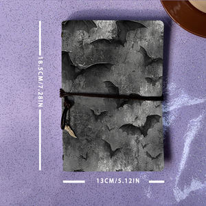 Carnet A6 avec pendentif en feuille Charmant pour les listes de vocabulaire et les notes de grammaire des étudiants en langues Chauves-souris sur un motif de mur fissuré - Product Image 4