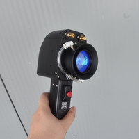 Machine de nettoyage au laser pulsé 300W pour le nettoyage des installations industrielles, l'élimination de la rouille, le décapage de la peinture sur des équipements à grande échelle
