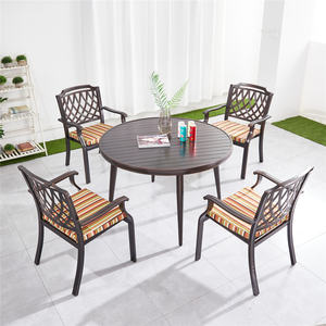 Venta al por mayor de aluminio fundido dia.<span class=keywords><strong>120</strong></span> <span class=keywords><strong>cm</strong></span> mesa redonda y sillas para comedor Cafetería Restaurante muebles de jardín al aire libre - Product Image 1