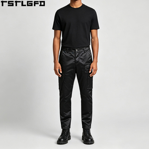 Pantalon cargo skinny personnalisé en denim ciré, aspect cuir, coupe ajustée, avec empiècements, style techwear, vente en gros - Product Image 1