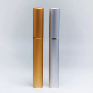 Envase de Lápiz Labial de Aluminio Plateado y Dorado Personalizado de 5 ml con Pincel, Envase Cosmético Vacío con Serigrafía - Product Image 3