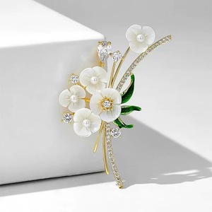 Dingniu 高端复古中国风贝壳胸针优雅花卉油滴水钻设计女式旗袍西装外套 - Product Image 6