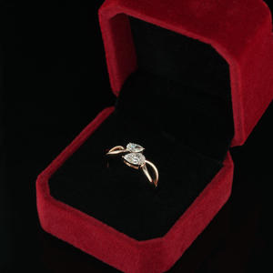 Bague unisexe en or rose 14 carats plaqué, avec deux pierres de diamant de laboratoire taille poire, certifiée IGI, cadeau de Noël - Product Image 3