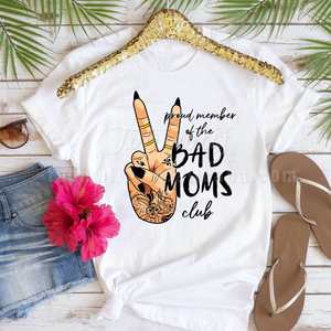 Fier membre du <span class=keywords><strong>Bad</strong></span> Moms Club prêt à appuyer sur l'autocollant pour vêtements Tshirt Garment - Product Image 5