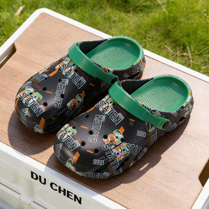 Summer Men Anti-Odor <b>Clogs</b> Slippers Breathable Hollow Closed Toe Anti-Slip Beach Sandals - Product Image 2