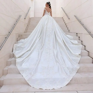 Abiti da <span class=keywords><strong>Sposa</strong></span> LY-WD1274 Vestidos De Novia Abito Nuziale in Raso con Ricami in Pizzo e Applicazioni Stile Principessa per Spose Taglie Forti - Product Image 3