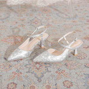 Chaussures à talons hauts pour femmes avec absorption des chocs, idéales pour la course, la danse, les fêtes et les mariages, avec semelle coussinée et talon épais flexible - Product Image 1