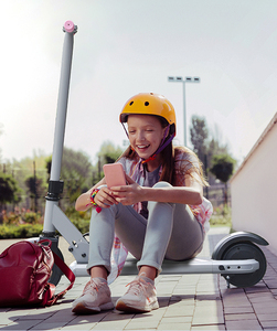 Scooter Eléctrico al por Mayor, Scooter para Niños con Ruedas de Goma de 6 Pulgadas, 8 km/h, 24 V, 150 W, Batería de Litio, Scooter de Movilidad para Niños C06 - Product Image 5