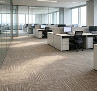 Dalles de moquette modulaires carrées 66x66cm à support non-tissé en nylon, insonorisantes, robustes pour centres commerciaux