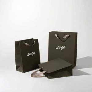 Bolsa de Compras de Papel Kraft de Lujo Impresa Personalizada, Reciclada, con Asa Impresa Offset Incluida - Product Image 3