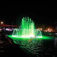 Recommander Fontaine à eau dansante programmable de bonne qualité avec lumières RVB DMX 512 dans la décoration intérieure extérieure
