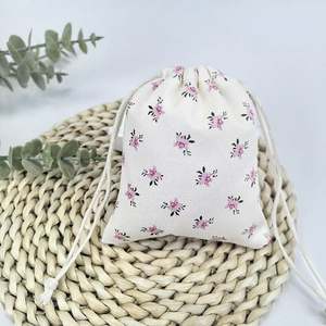 Bolsa de Algodón con Diseño de Flores Pequeñas Personalizada, Mediana, Sorprendentemente Suave y Cómoda, Diseño Local, para Joyería - Product Image 6