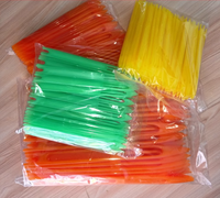Accessoires de pêche en eau douce outil d'aiguille de réparation de filet en plastique avec navette pour équipement de ligne de réparation de filet