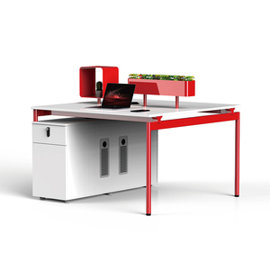Muebles de oficina ligeros de lujo, divisor moderno de Color rojo creativo, muebles de escritorio de oficina con partición de pantalla de estación roja