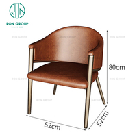 Ensemble de mobilier de restaurant Ron Group Luxury Cafe Coffee Shop : banquettes carrées en marbre avec structure métallique, table et chaises.