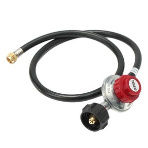 Régulateur de gaz Qcc 10Psi réglable pour réservoir de propane avec tuyau pour utilisation en extérieur - Product Image 1