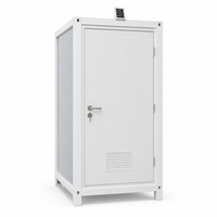 Cabine de toilette portable noire et blanche avec porte simple et grille de ventilation