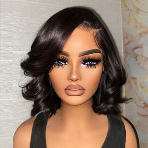 Perruque courte ondulée brune en cheveux humains de qualité supérieure, avec fer à friser électrique, bandeau et fer à lisser - Product Image 2