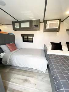 2024 hoja galvanizada de lujo RV Venta caliente modelo básico caravana todoterreno remolque de viaje de 21 pies con 6 literas para acampar - Product Image 2