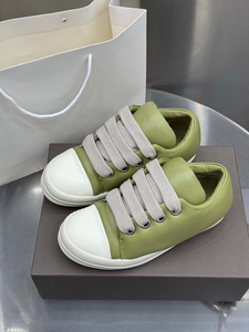 2026 Factory ofrece venta al por mayor con descuento de zapatillas casuales de alta calidad para hombres y mujeres. Zapato cómodo de goma para caminar - Product Image 2