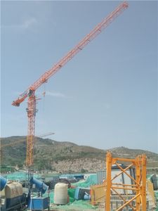 Grúa Torre PT7032 con Capacidad de Carga de 16 Toneladas, Nueva, para la Industria de la Construcción, con Componentes Principales: Motor, Engranaje y Rodamiento - Product Image 2