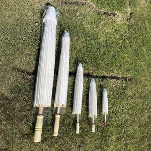 Parasol en papier huilé personnalisé, blanc, pour mariage, avec manche en bois, style chinois, pour fête - Product Image 5