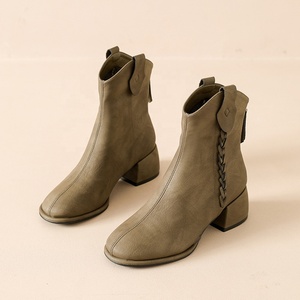 <span class=keywords><strong>Botas</strong></span> cortas suaves con punta redonda, <span class=keywords><strong>botas</strong></span> de tacón <span class=keywords><strong>grueso</strong></span>, <span class=keywords><strong>botas</strong></span> Martin para mujer con cremallera trasera para Otoño e Invierno 2025 - Product Image 3