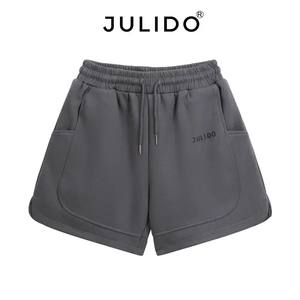 Pantalones cortos deportivos de entrenamiento informales de verano al por mayor para hombre 100% algodón respetuosos con el medio ambiente con logotipo personalizado estampado pantalones cortos de color sólido - Product Image 2