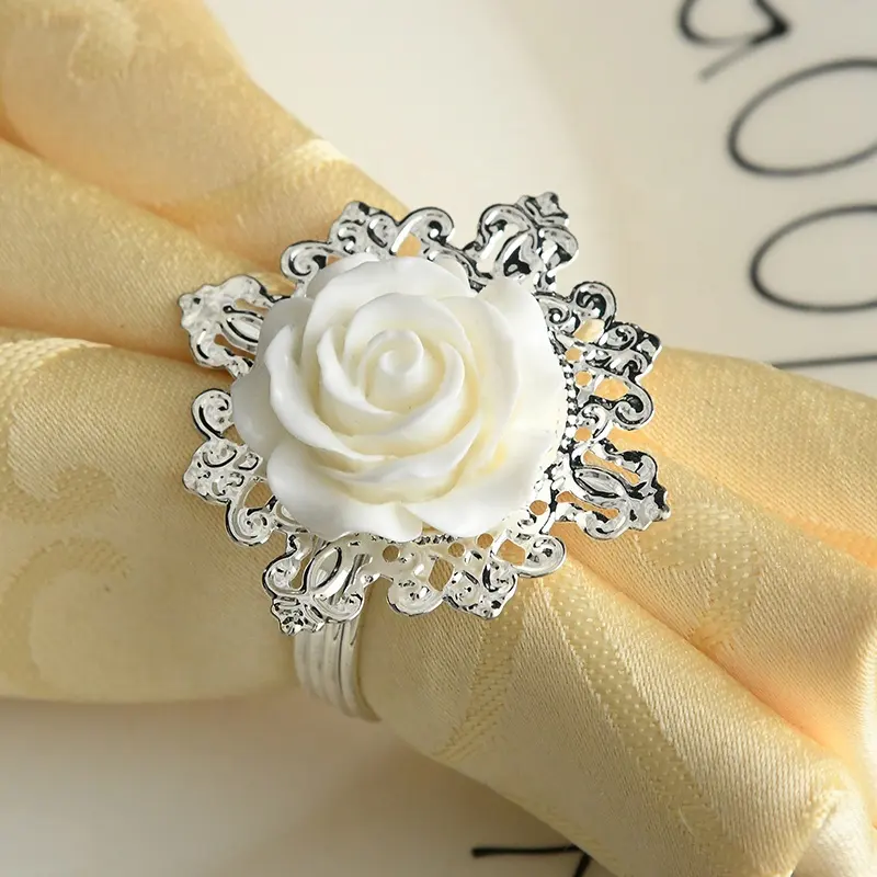 AUF LAGER Weiß Kunststoff Metall Ring Blume Pflanze Serviette Ring Für Hochzeit Festival Decor Großhandel