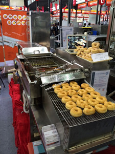 "Tiefbraten Meisterschaft: Erstellen Sie goldene gekräuselte Donuts mit einfachen und effizienten Geräten" - Product Image 5