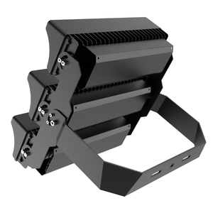 Faro LED a striscia in alluminio PENEL IP65 da 250W, con visiera, angolo di fascio 15-90°, CRI 90, 160.000 Lumen, per sport, garanzia 5 anni - Product Image 4