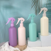 Bouteille pulvérisateur en PET personnalisable en couleur et en taille, flacon pulvérisateur en plastique nude avec capuchon à gâchette