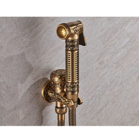 Robinet de pulvérisation, pistolet de toilette en cuivre tout en or de Style européen, parure de Bidet pour femmes, rehausseur à Valve d'angle de toilette SF1359